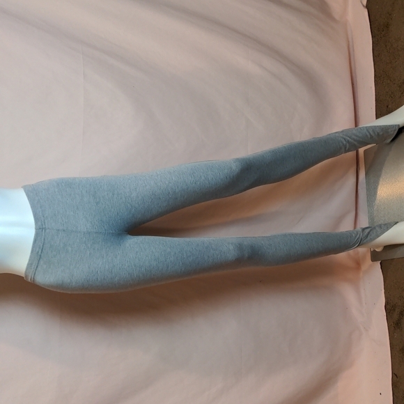PrettyLittleThing Gray Split Hem Leggings - Picture 1 of 7